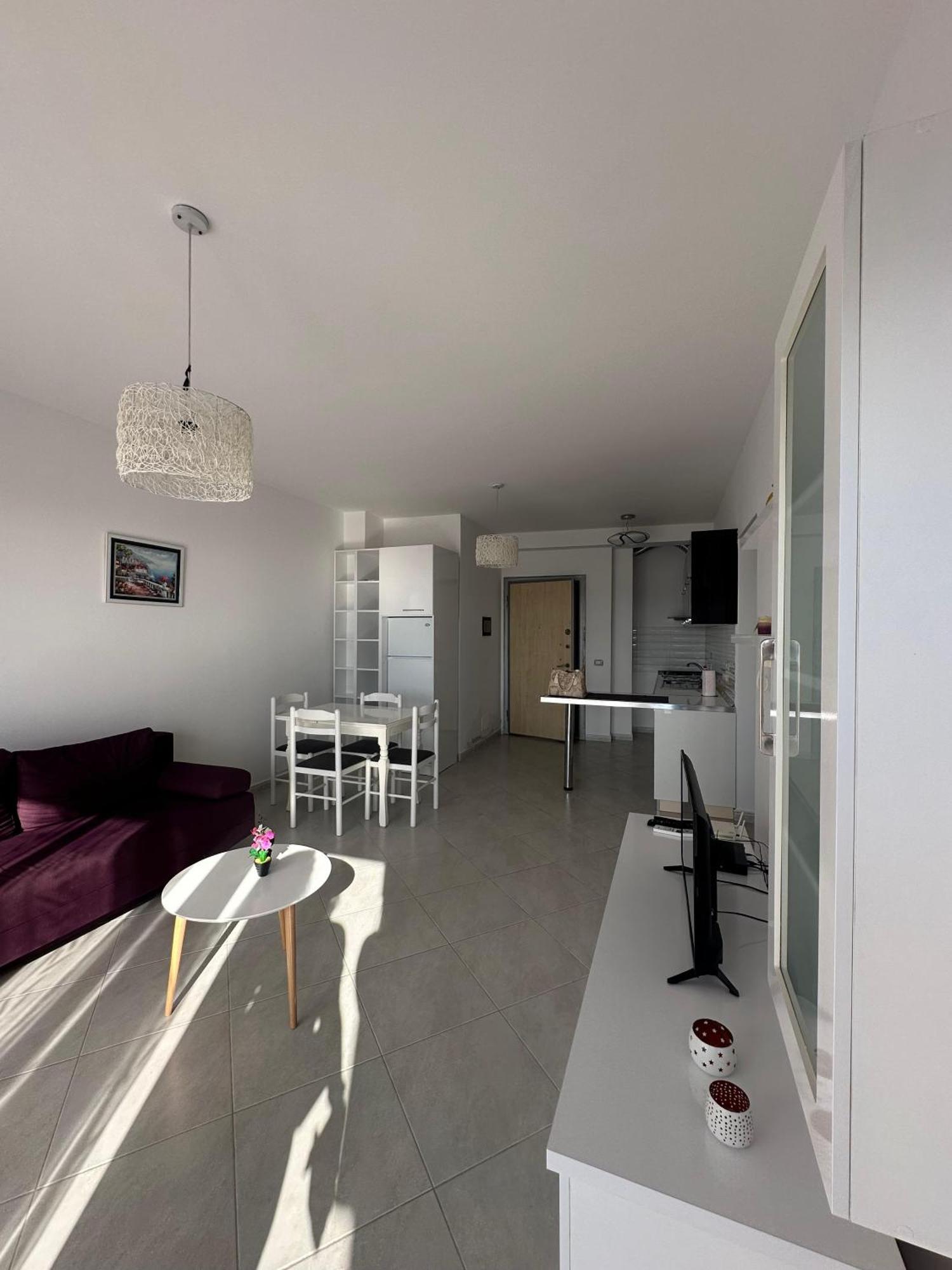 Sea View Apartment Vlore Luaran gambar