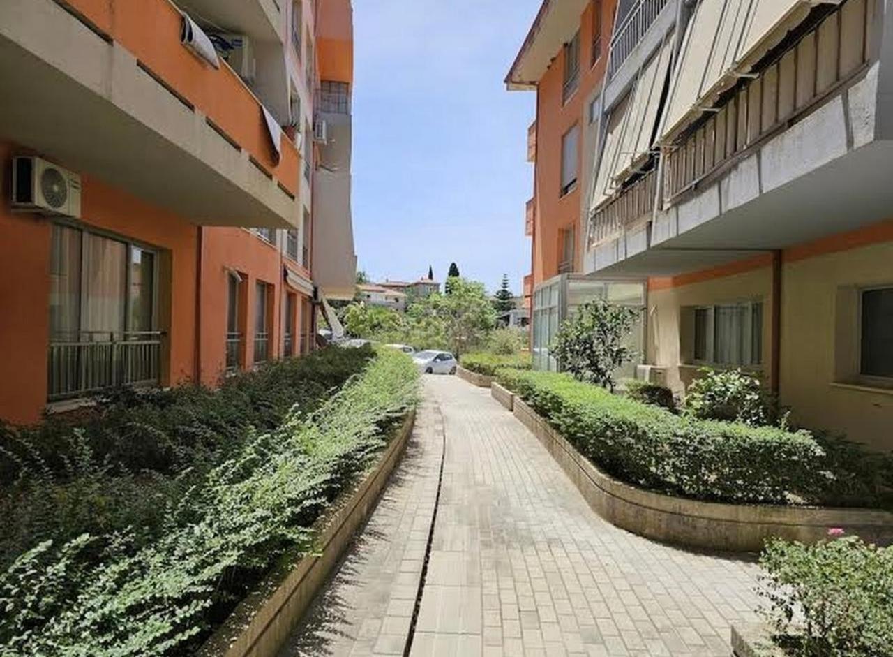 Sea View Apartment Vlore Luaran gambar